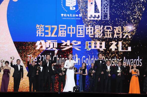 实至名归!王景春咏梅拿下金鸡影帝影后,中国电影再现高光时刻