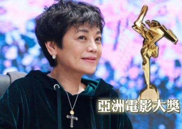 张艾嘉获终身成就奖 计划挖掘老香港