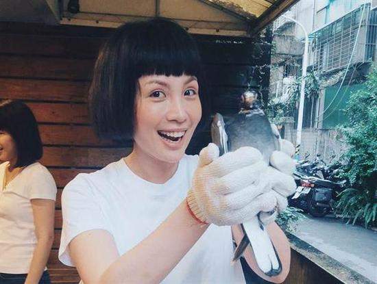 魏如萱母亲节宣布怀孕:这将是一段很特别的旅程