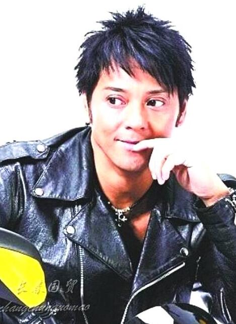 56岁莫少聪近照曝光 隐退演艺圈独自抚养女儿